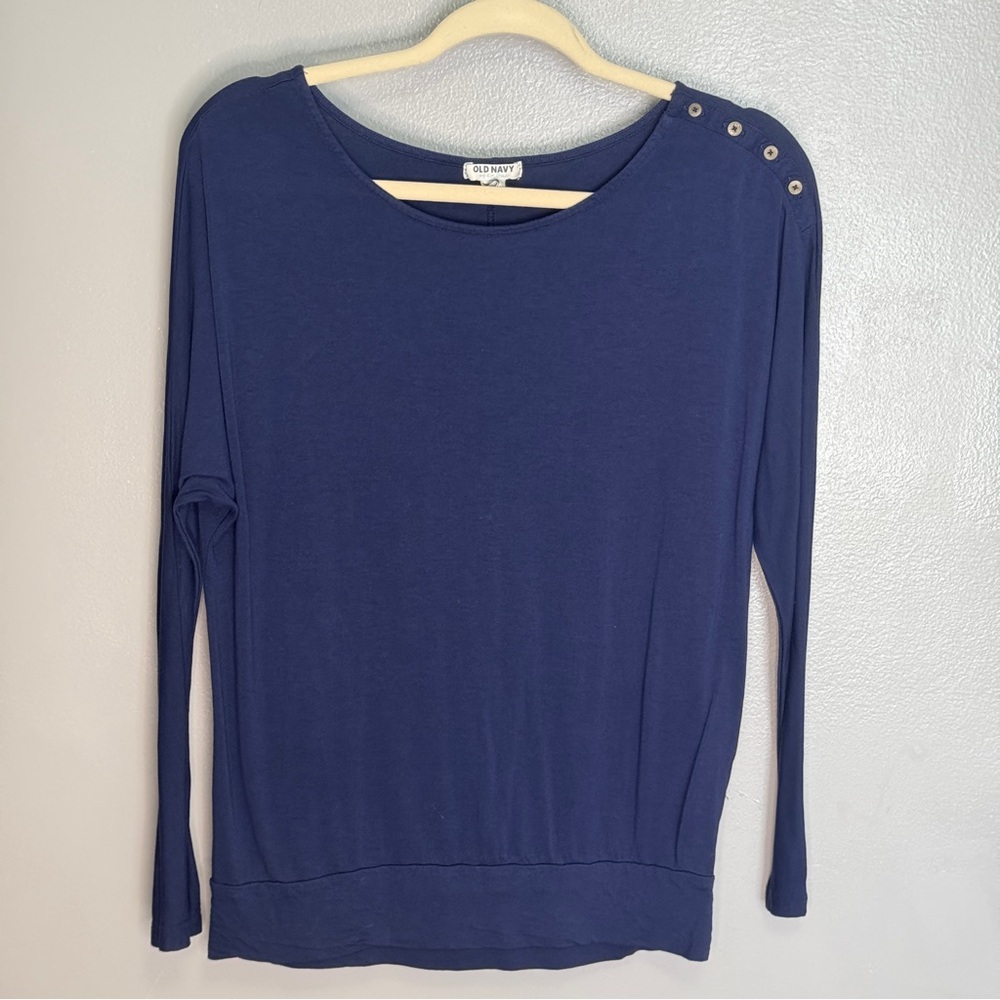 Old Navy Round Neck Shirt‎